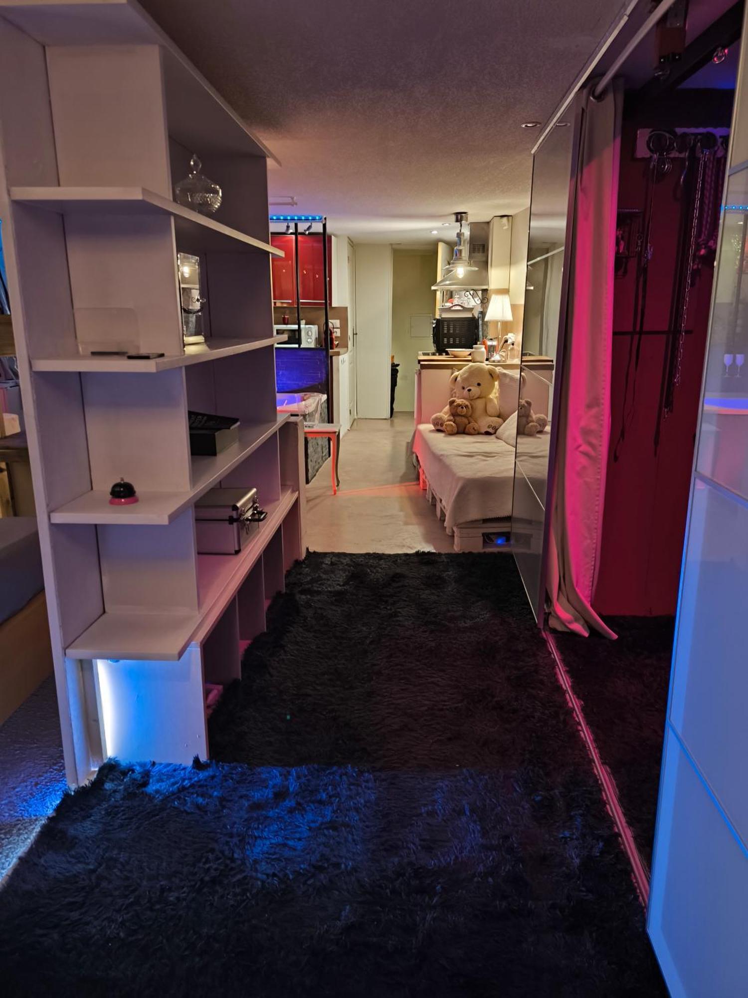 Love-Room Discret 40 M2 Bormes Les Mimosas Village Avec Terrasse מראה חיצוני תמונה