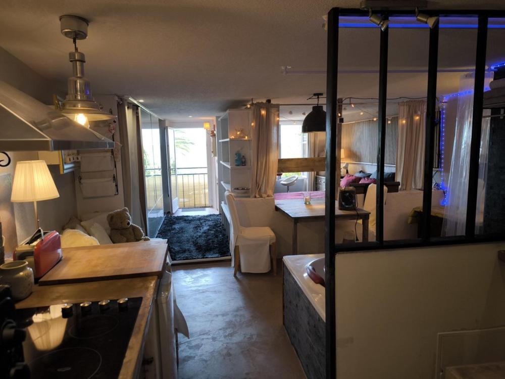 Love-Room Discret 40 M2 Bormes Les Mimosas Village Avec Terrasse מראה חיצוני תמונה
