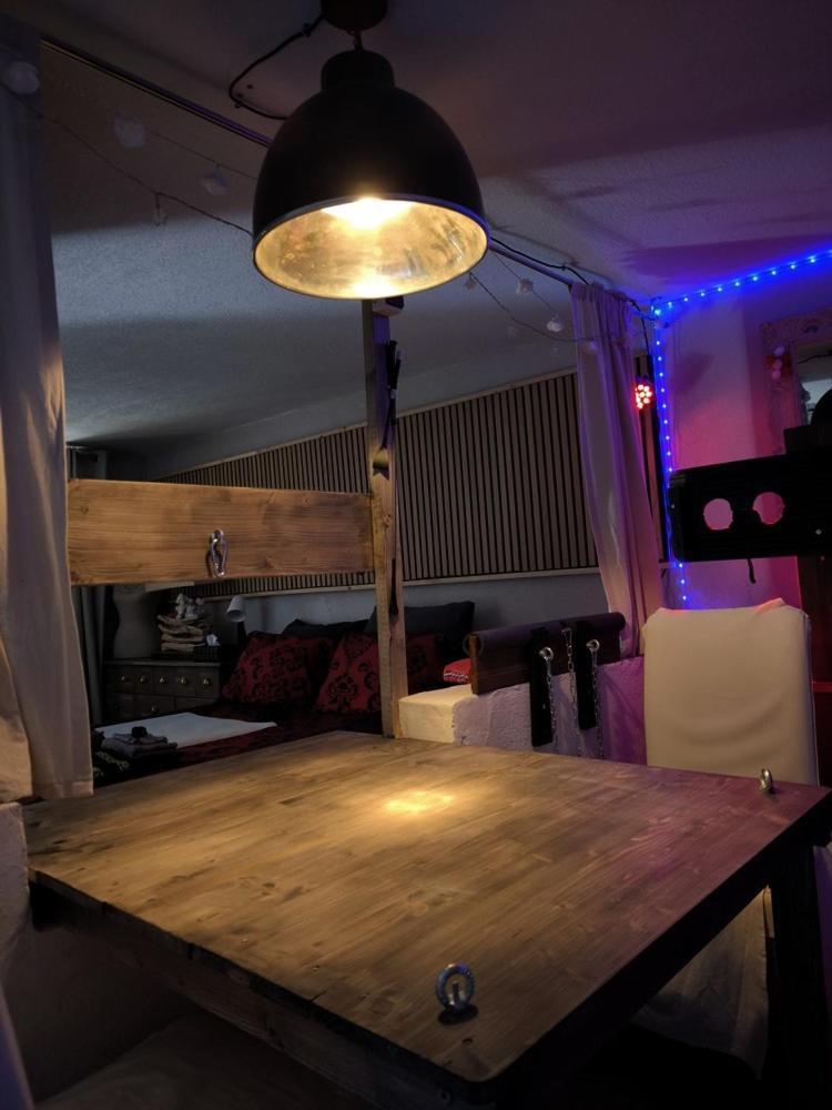 Love-Room Discret 40 M2 Bormes Les Mimosas Village Avec Terrasse מראה חיצוני תמונה